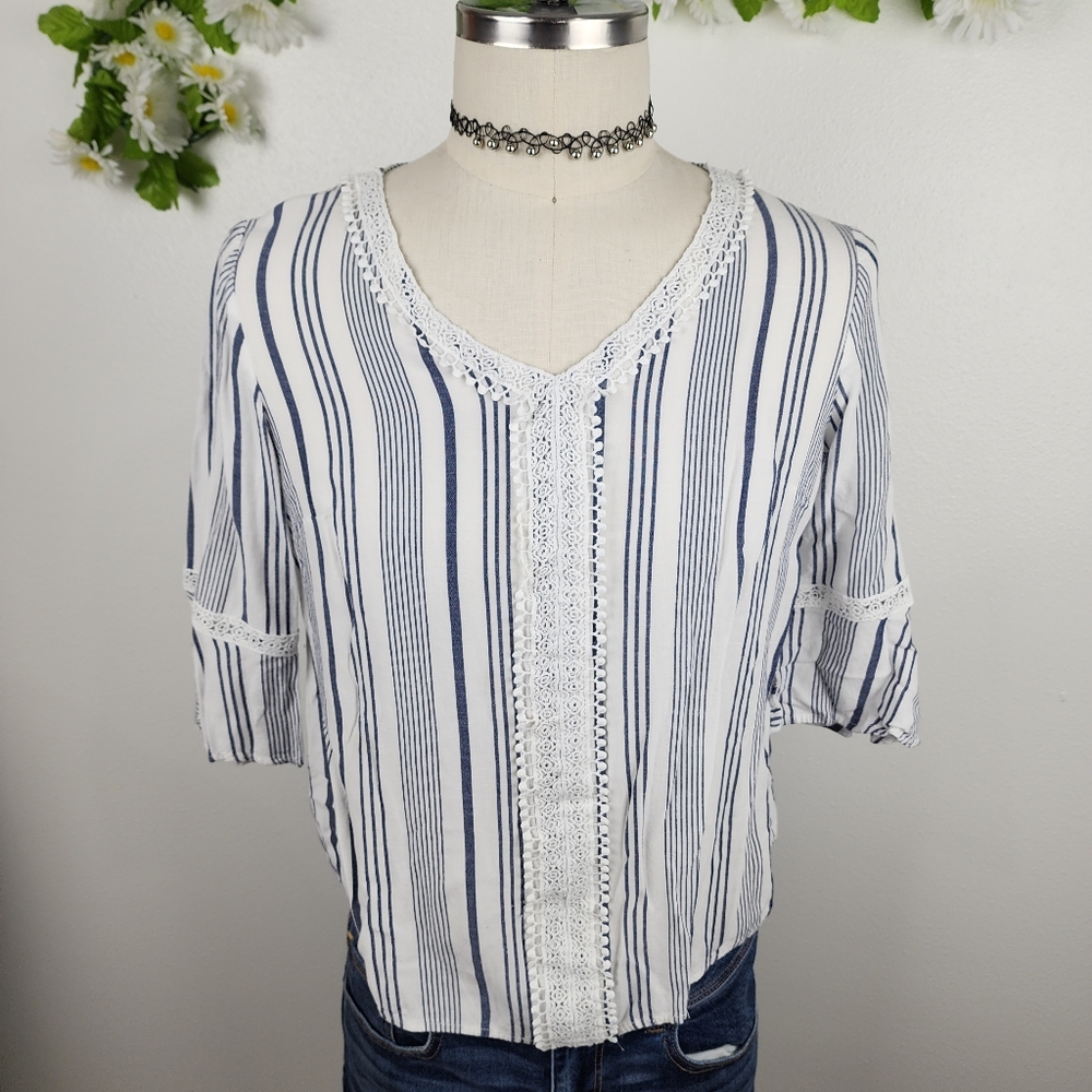 IN Studio Striped Top Blue White Sz Medium